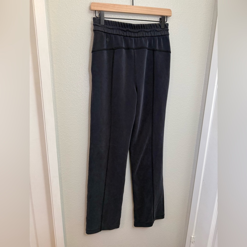 Lululemon Softstreme High Rise Pant Size 4 - Picture 10 of 16